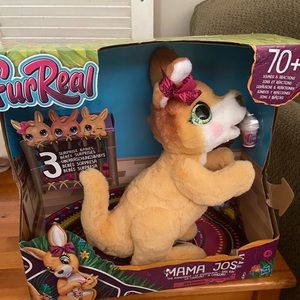 FurReal Mama Josie The Kangaroo 3 Babies 70+ Sounds & Reactions New